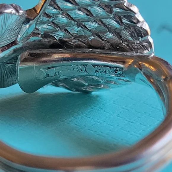 1885 Tiffany & Company Clover Spoon Ring 59 - Picture 6 of 16